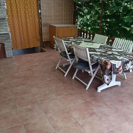 Agancs Vendeghaz Hotel Balatonszemes Luaran gambar