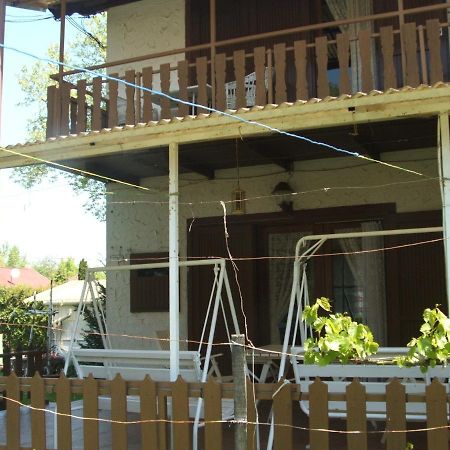 Agancs Vendeghaz Hotel Balatonszemes Luaran gambar